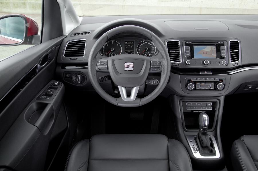  Seat Alhambra 2010 года  (фото 39 из 113)